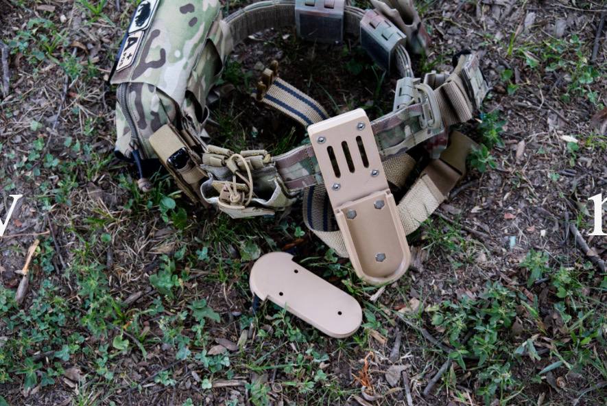 Duty belt hanger